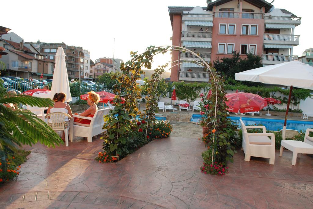 Alba Family Club Hotel 프리모르스코 외부 사진