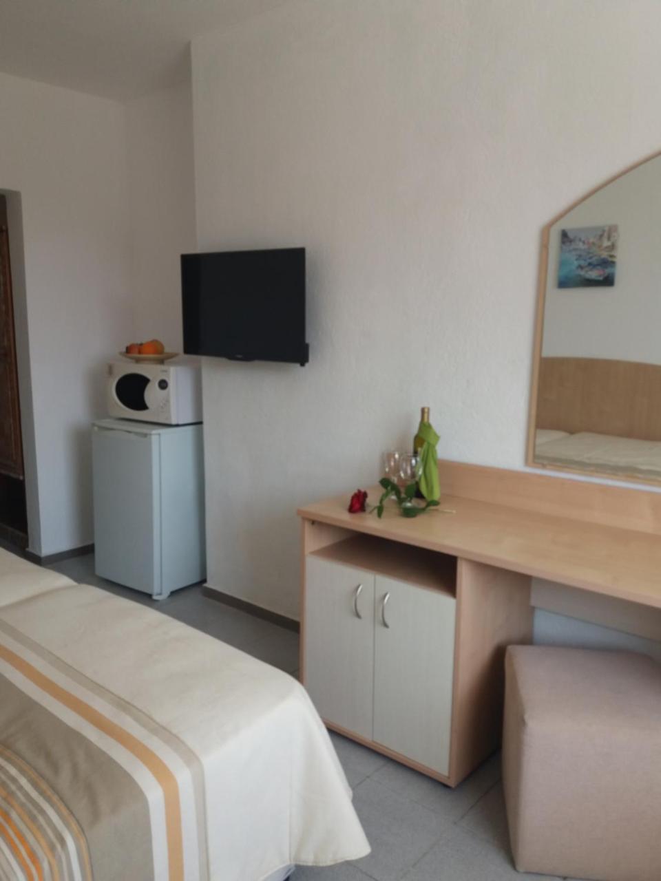 Alba Family Club Hotel 프리모르스코 외부 사진
