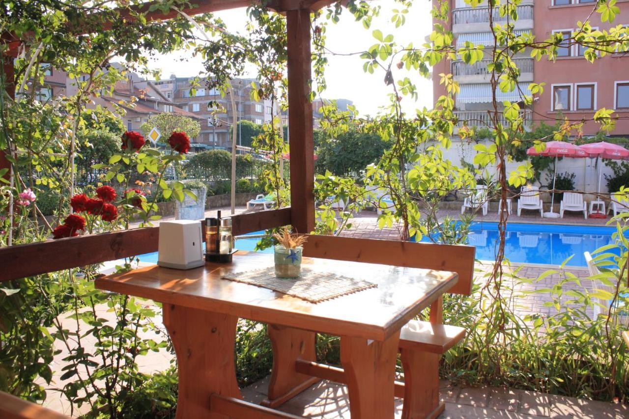 Alba Family Club Hotel 프리모르스코 외부 사진
